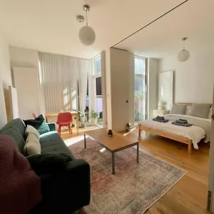 Spitalfields Market Garden Flat Apartment London